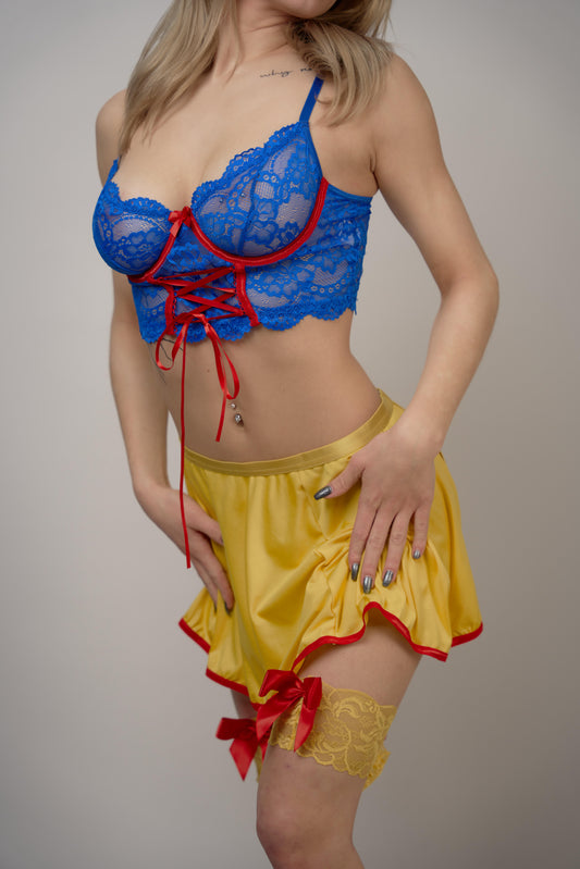 Wickedly Sweet: The Seductive Snow White Costume